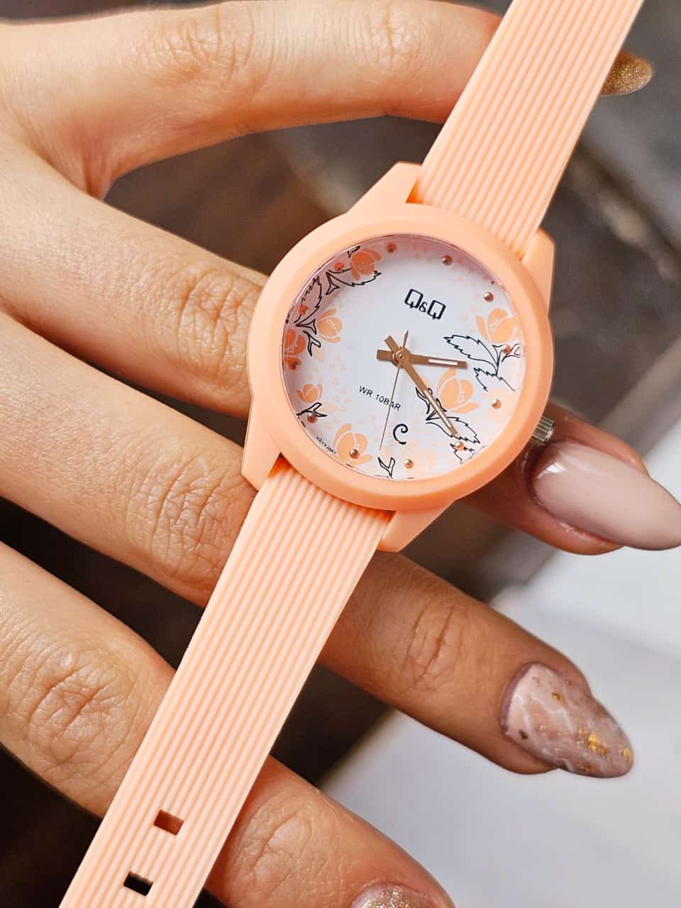 Q&Q PULSO GOMA R01 ✨