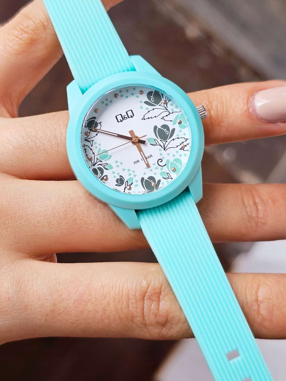 Q&Q PULSO GOMA R01 ✨