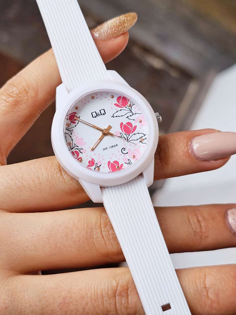 Q&Q PULSO GOMA R01 ✨